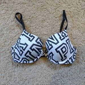 Victoria Secret wear everywhere t-shirt bra